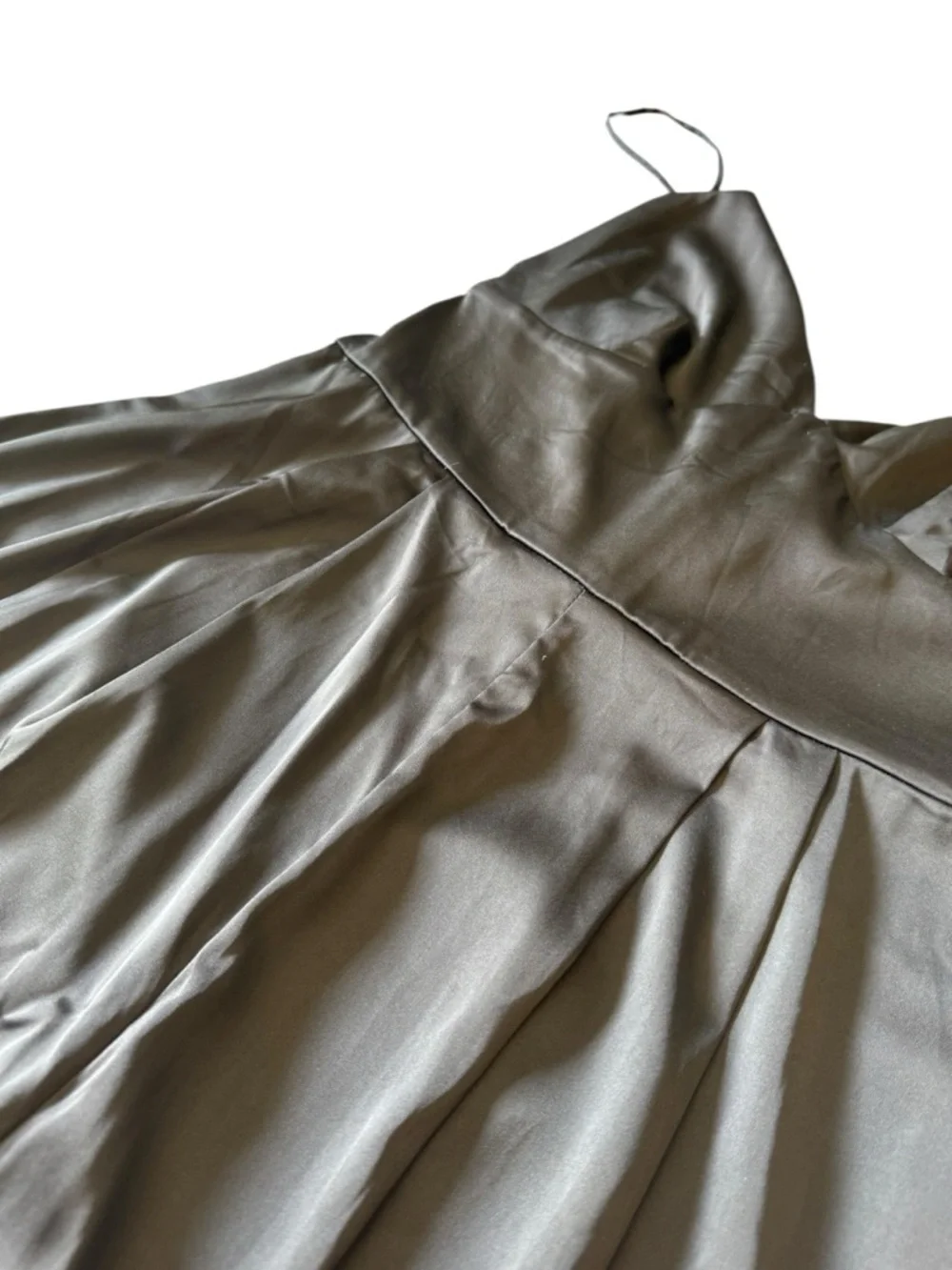 New Abercrombie & Fitch Jumpsuit Plunge Satin Black Size Medium $120 Dressy - Picture 3 of 10